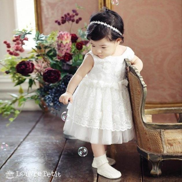 李东健公开9个月大女儿照片 将带孩子上亲子节目