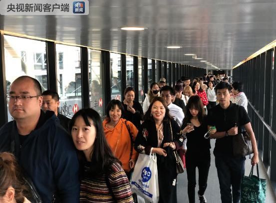 首批274名滞留塞班中国旅客回国