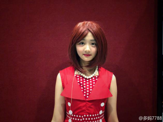 孙莉化身多多私人造型师 黄磊调侃妻子的技术