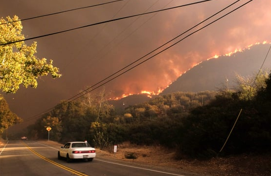 美加州火灾已致42死 成美国历史上最致命山火