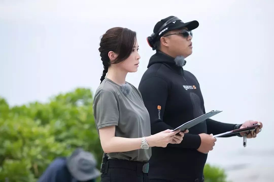 排爆机器人、两栖登陆船，这个大国情怀的节目太硬了