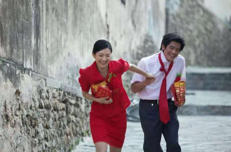 对艾滋病的惩罚隐喻和道德批判，究竟何时可以结束？