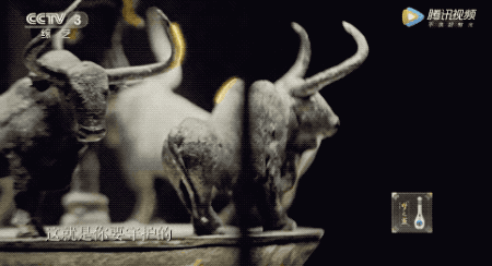 t7h31Mpezn1c7r2XQb0Smt0dQo6EJ2Miq9xHVj4e.gif