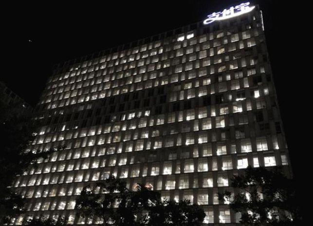 任正非、俞敏洪告诫有赞的老板白鸦：你错的离谱！