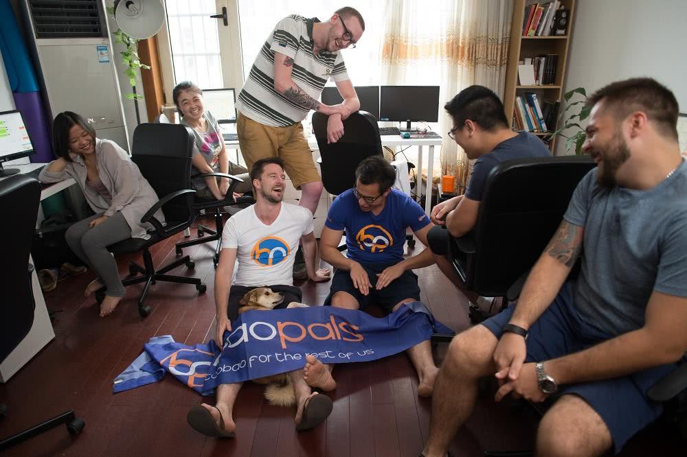 帮老外在淘宝血拼的人：收取5%服务费 每用户年均购59件商品