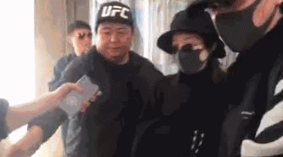 赵丽颖产后“肥胖”被群嘲：为母则刚，才是最毒的鸡汤