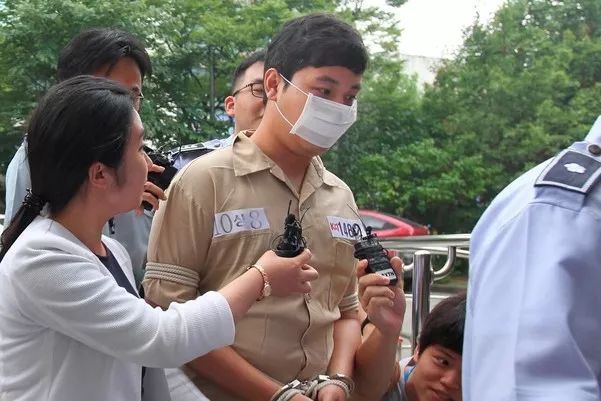 花10亿整成baby，只为来中国捞金？