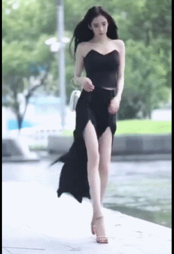 花10亿整成baby，只为来中国捞金？