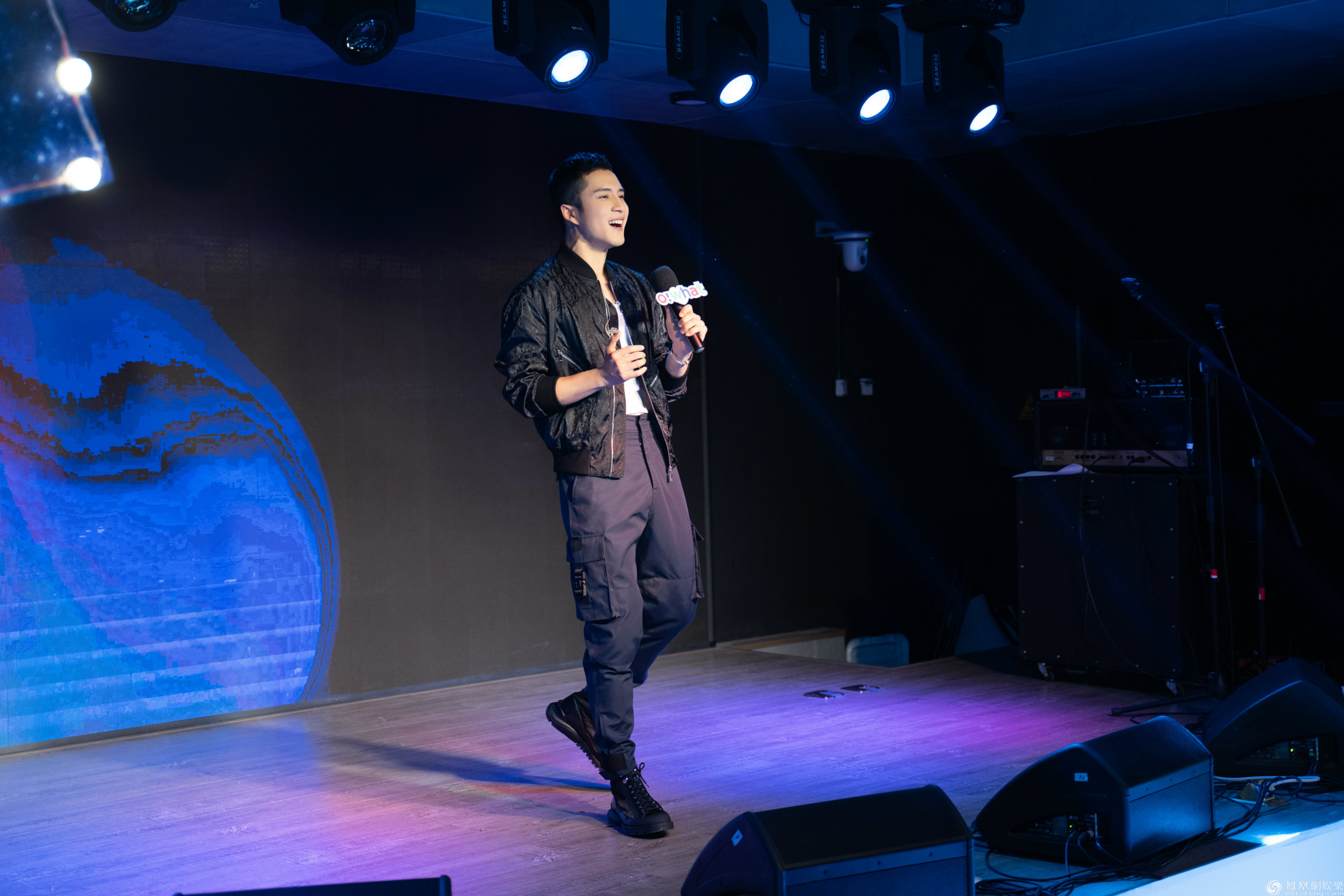韩东君生日会玩转FreeStyle 大型蹦迪现场火热且温馨