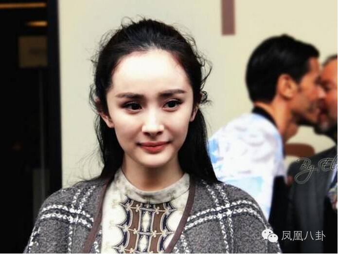 杨幂陪女儿过完生日后离港 逗留不足半日