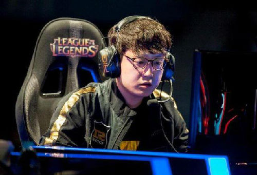 Mata回应:王思聪给我5000万 可以考虑跟他走