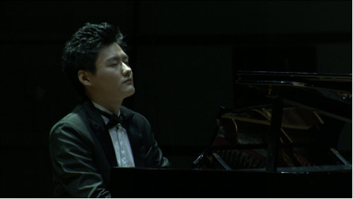 曹野川奏响“2016世界音乐之声”华人首场钢琴演奏会