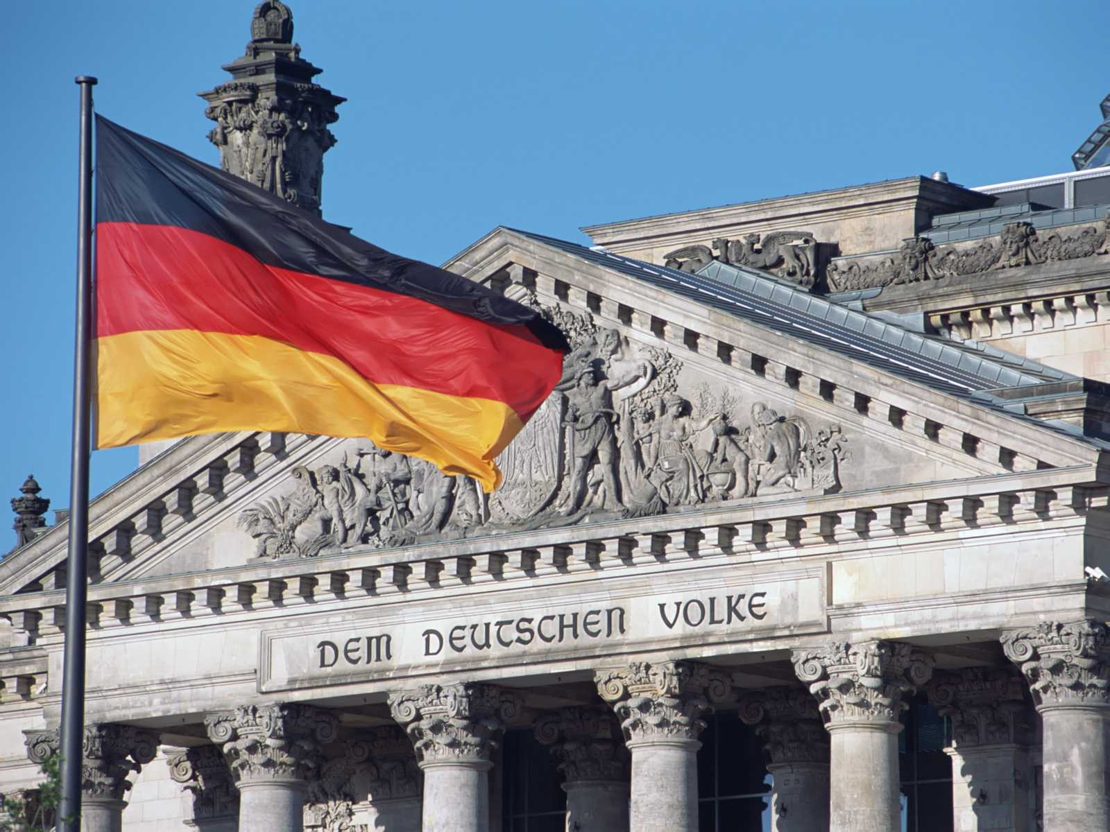 资金疯狂涌入债市 德国10年期国债收益率首次
