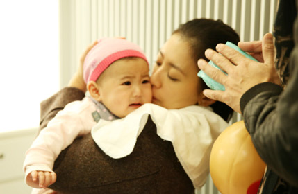 爱女咘咘打预防针大哭 贾静雯心疼飙泪