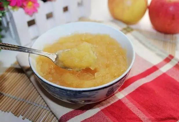 苹果搭配什么煮粥 5e54f3a4d2e466d_size65_w600_h408.jpg