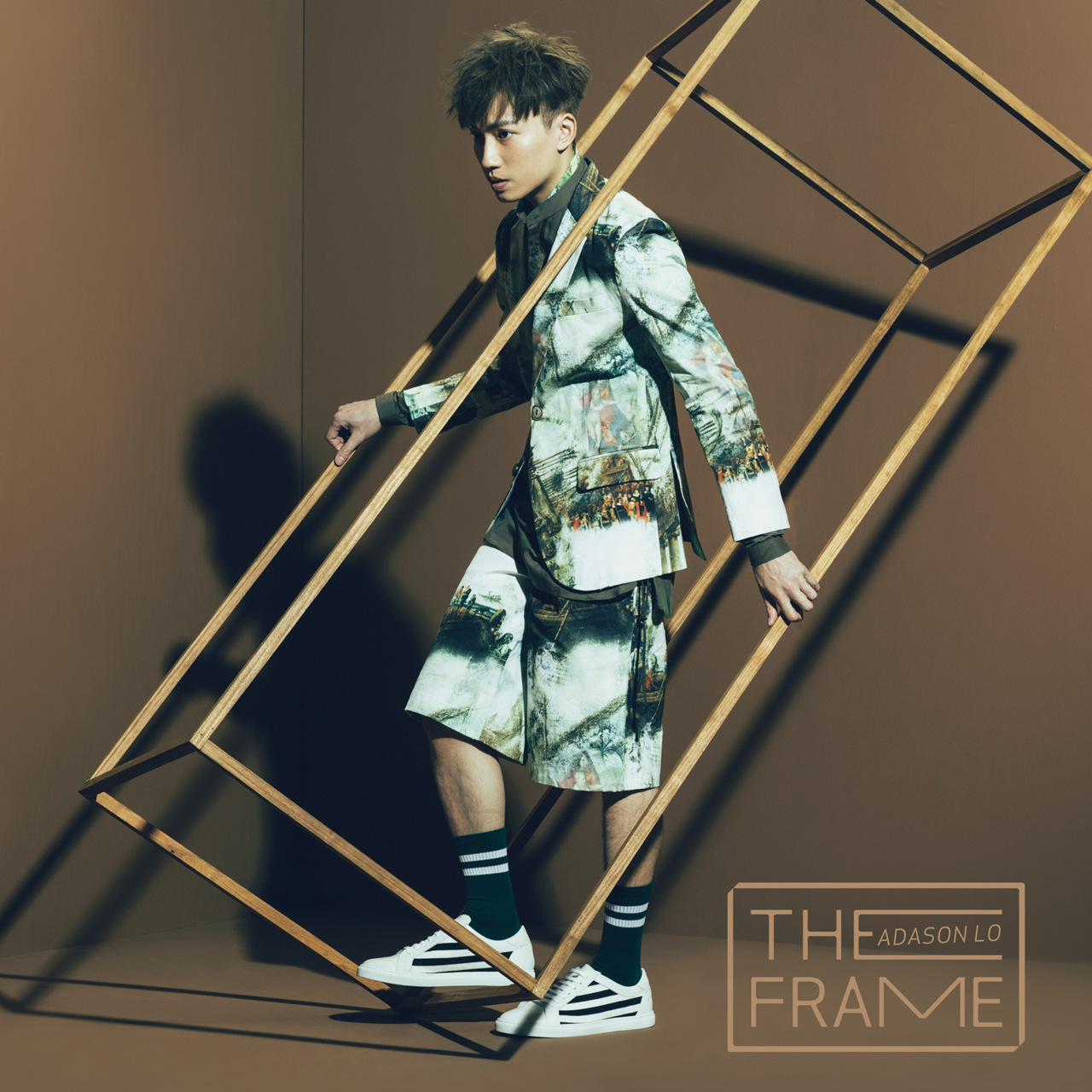 罗力威推全新专辑《The Frame》 艺术与时尚感并重