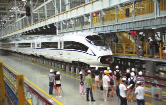 时速380公里！国内最快高铁9月将在西安投入运营(图)