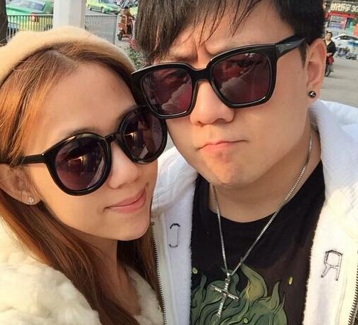 著名LPL解说娃娃宣布离婚 结束一段电竞佳话