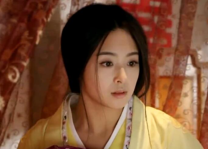 张含韵主演的《兰陵王妃》与林依晨主演的《兰