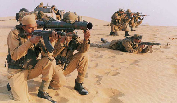 印巴边境冲突升级 印命令军火商全力生产武器