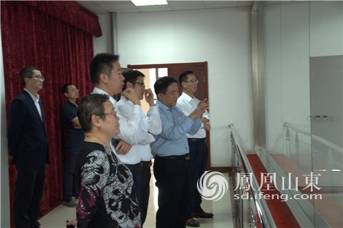 齐鲁银行到圣泉集团开展进走访活动