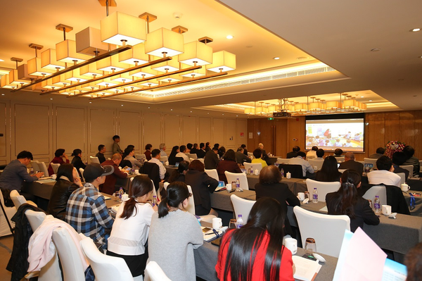 顺势教育国际研讨会在郑州召开