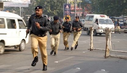 巴基斯坦警察培训学院遭袭 200名警察被劫为人质