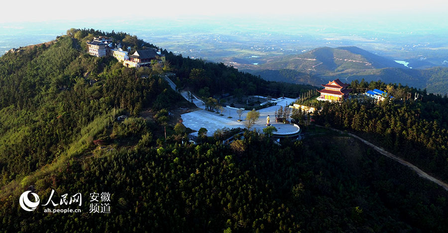 安徽庐江:冶父山景区风景如画(图)