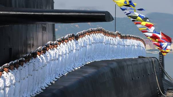 中国建全球最大潜艇工厂 核潜艇数量可翻倍增长