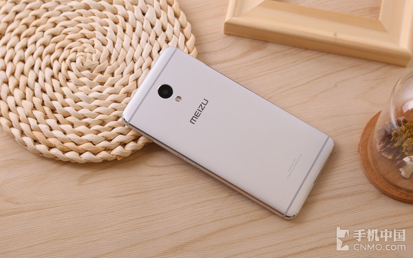 全金属长续航快充 魅蓝Note5低价上市