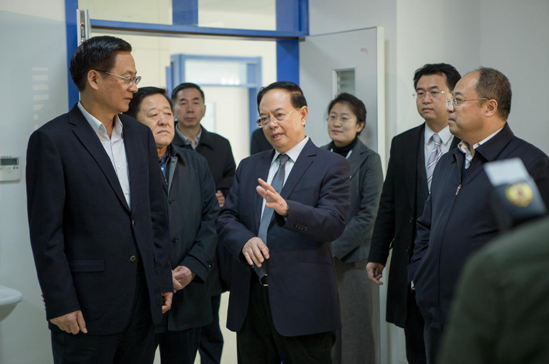山东省政协主席刘伟到访山东省眼科医院开展调研工作