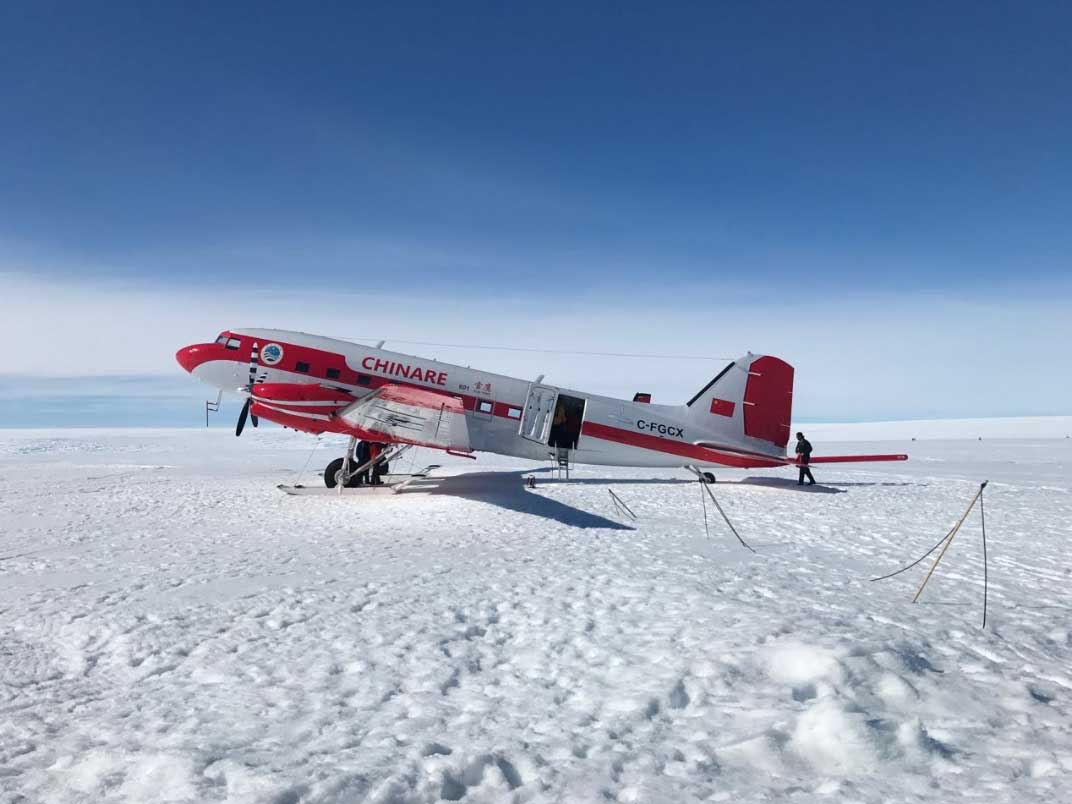 中国“雪鹰601”飞机将首次降落南极冰盖之巅