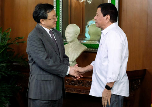 外交部副部长刘振民拜会菲律宾总统杜特尔特