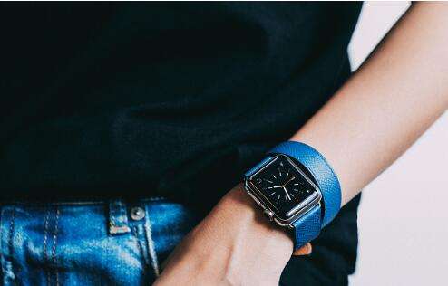 苹果再现黑科技：Apple Watch变身充电宝