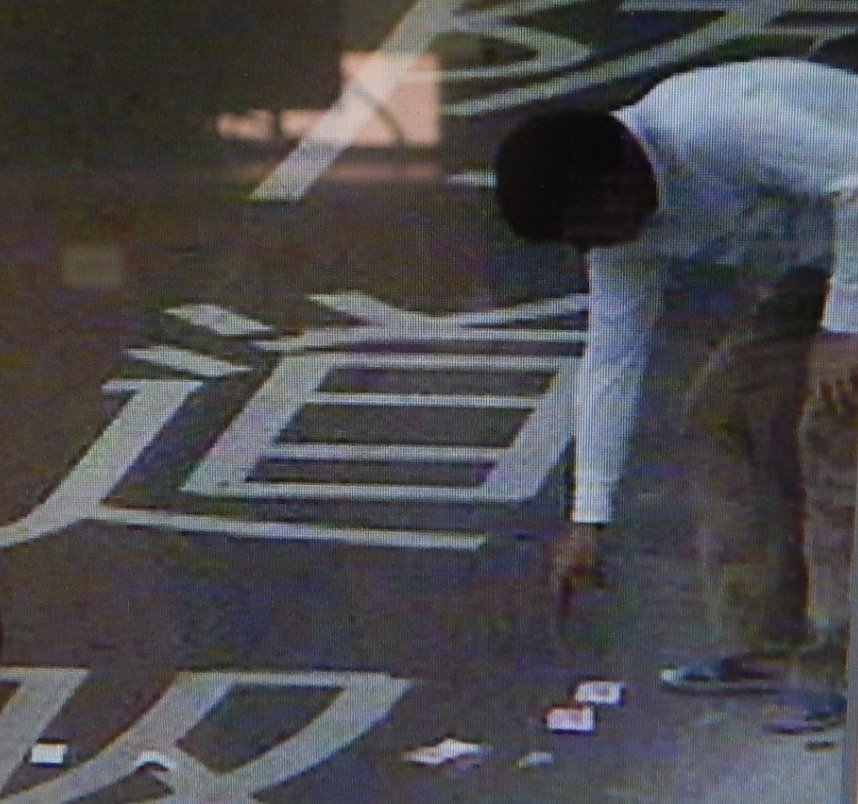 台湾一男子酒驾撞死人让儿子顶罪 还偷走死者钱包