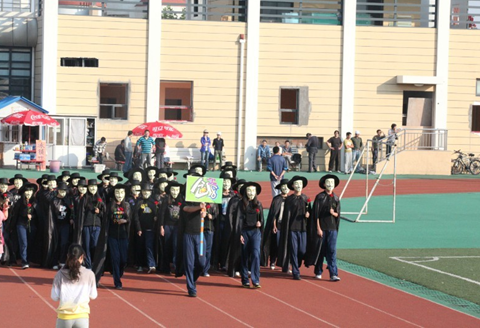 青岛六中首届创意班总结:明日学校以我们为骄