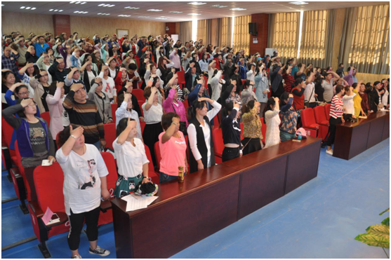 教子有方家庭教育专题报告会举行