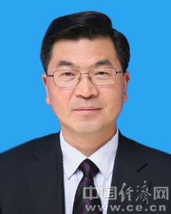 房灵敏任西藏自治区党委秘书长