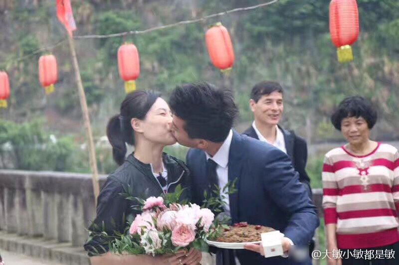 结束8年恋爱长跑！吴敏霞含泪接受张效诚求婚 网友：赶紧结婚早生贵子