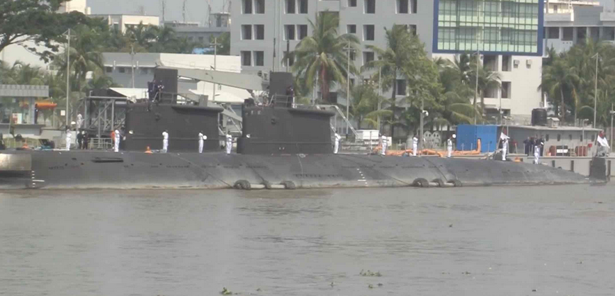 中国海军编队抵孟加拉友好访问 孟战机升空欢迎