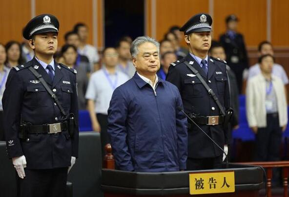 天津市公安局原局长武长顺犯六罪 一审被判死缓