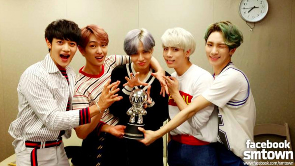 SHINee泰民又把护照丢机场 Key机灵反应帮了