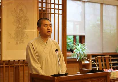 《佛法之渊》:穿越到晚清、民国看杭州古寺_凤