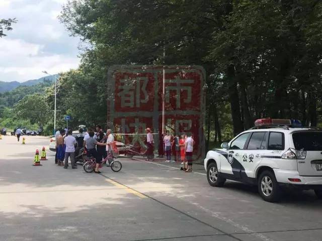 男子当街杀害一对母子 为何村民都说杀错人了(组图) - 2