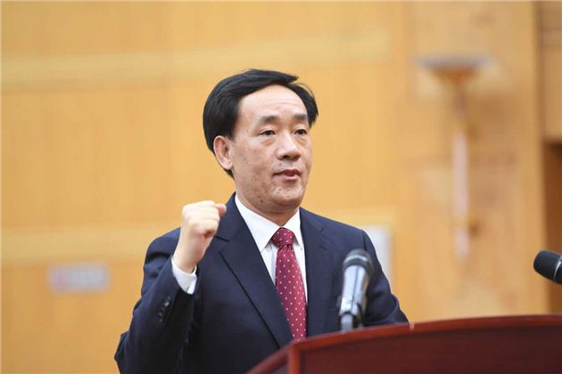 戴柏华任河南省副省长任前发言作出五项承诺