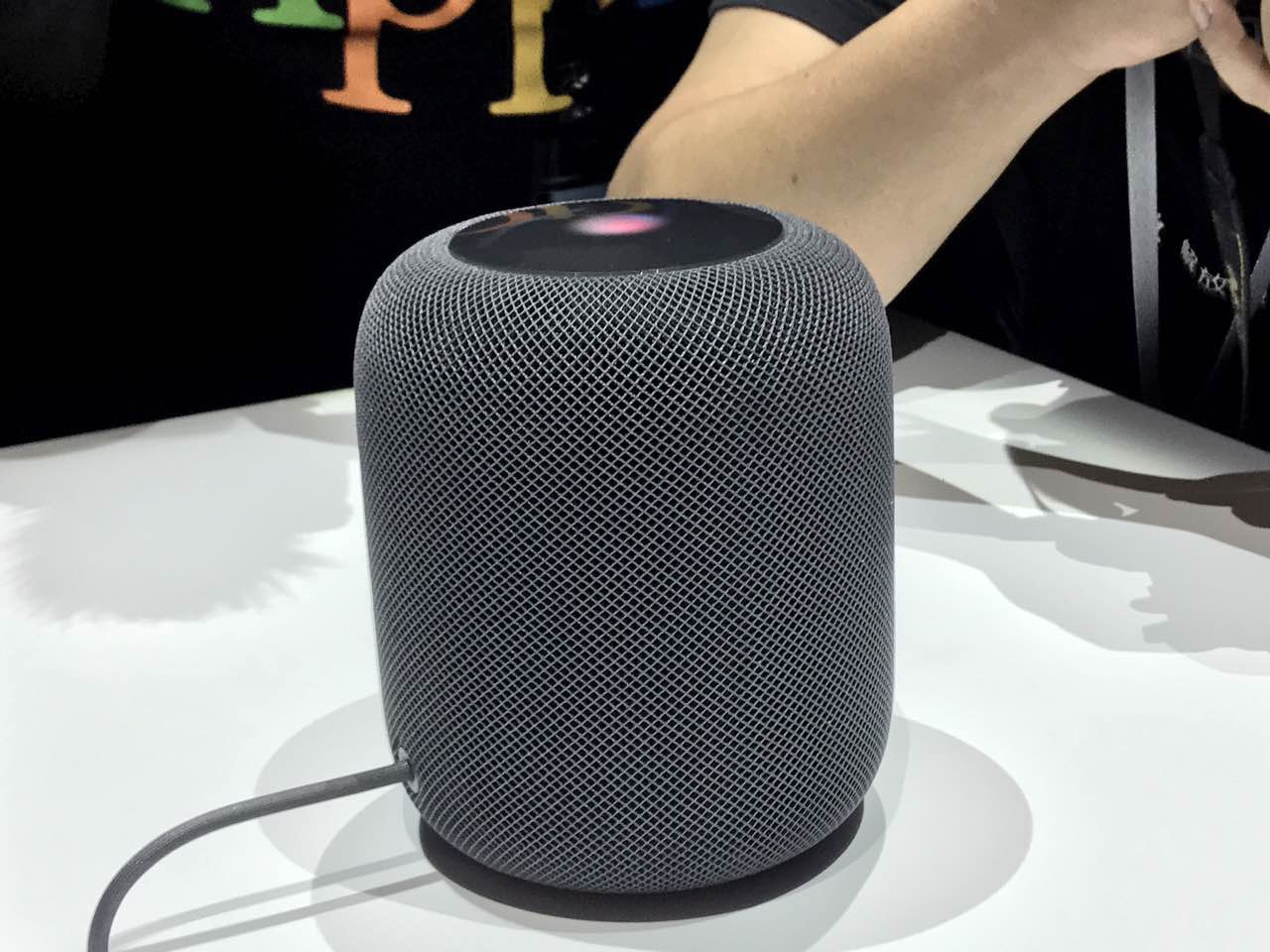 苹果家庭音箱homepod图赏:支持siri 高度智能