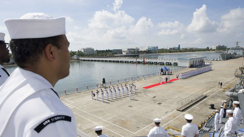 美军舰到访湛江 此前几个月一直在南海巡航(组图)