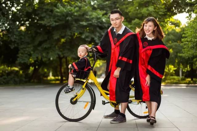 人大本科生大三结婚大四生子:我的辛酸我知道(图)