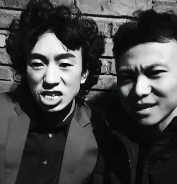 当庞麦郎脱下"滑板鞋":个唱仅7位观众 谁都可嘲笑_海南频道_凤凰网