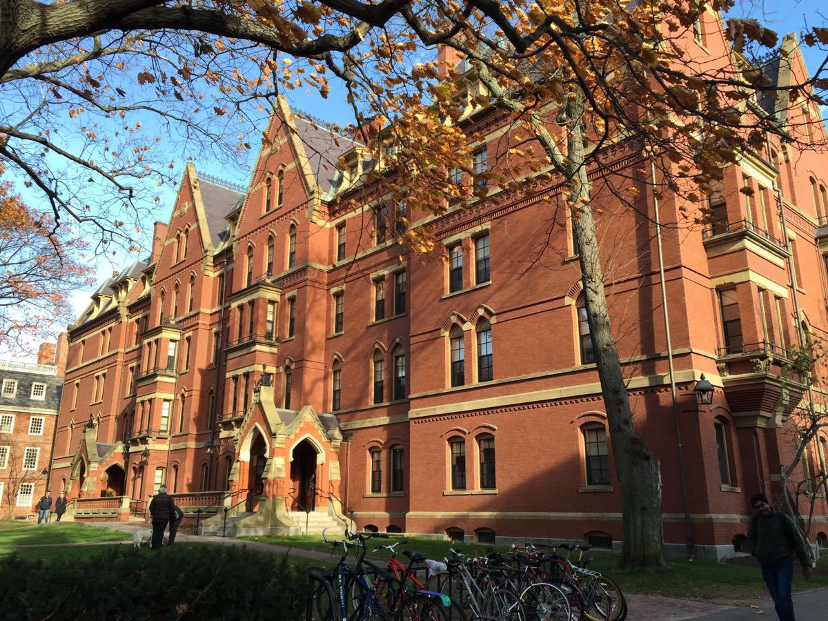 深圳中学200毕业生被哈佛等录取 挑起 广深之